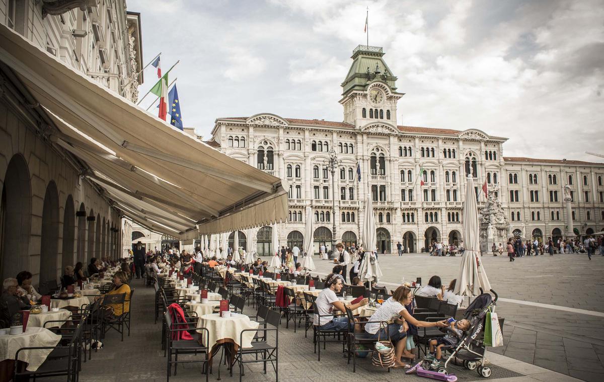 Caffe degli Specchi, Trst | Foto Matej Leskovšek