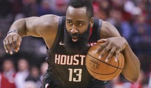 James Harden dosegel 44 točk in Kokoškovu zadal 11. zaporedni poraz #video