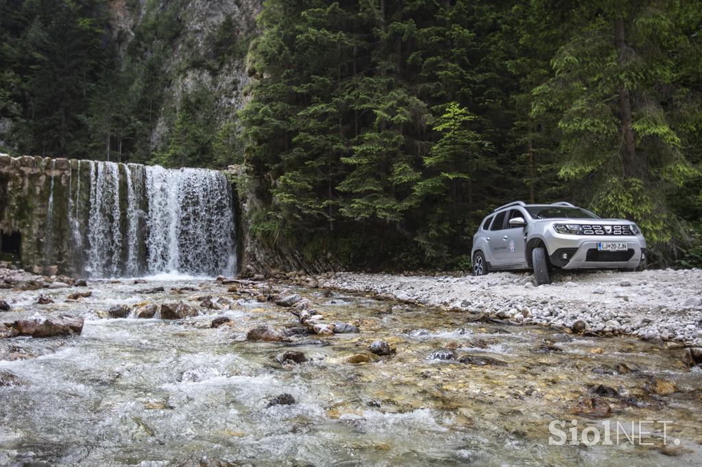 Dacia Duster gorski reševalci