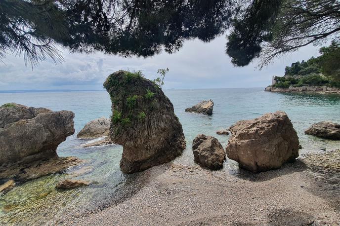 poletje, obala | Od temperatur pod 30 stopinjami čez dan se za dlje časa poslavljamo. Najmanj do sredine julija nas čaka daljše obdobje pravega poletja. | Foto David Florjančič / Meteoinfo Slovenija