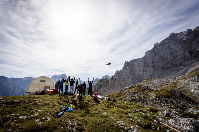 Bivak II na Jezerih je odprt od konca septembra. | Foto: Anže Čokl