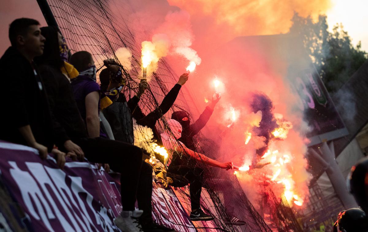 NK Maribor | Zaradi navijaških izgredov so Mariborčani ostali brez 15.000 evrov, eno domačo tekmo v sezoni 2019/20 bodo morali odigrati brez navijaške skupine Viole. | Foto Sportida