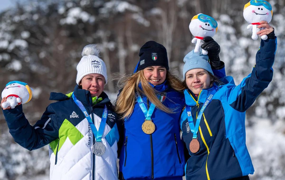 Ela Sever | Mlada slovenska biatlonka Ela Sever se je na mladinskih olimpijskih igrah povzpela na stopničke. | Foto OIS/JoeToth