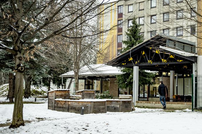 Dijaški dom Celje | V zgodnjih jutranjih urah oktobra lani se je mladenič pred dijaškim domom sprl z vrstnikom in ga po prepiru napadel z nožem. | Foto Ana Kovač