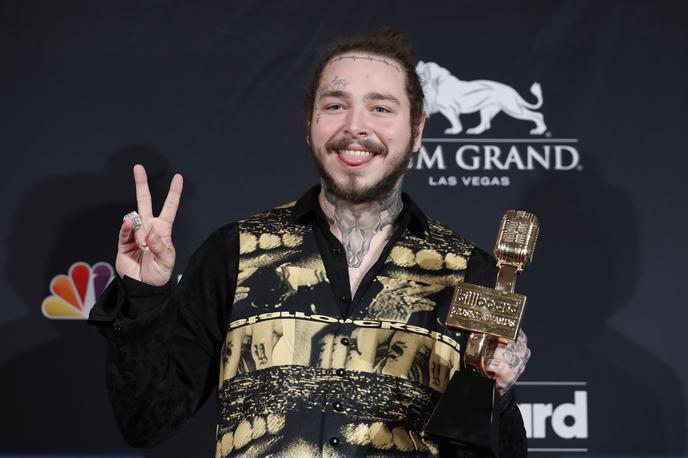 Post Malone | Ameriški raper Post Malone je bil več ur ujet na poškodovanem letalu. | Foto Reuters