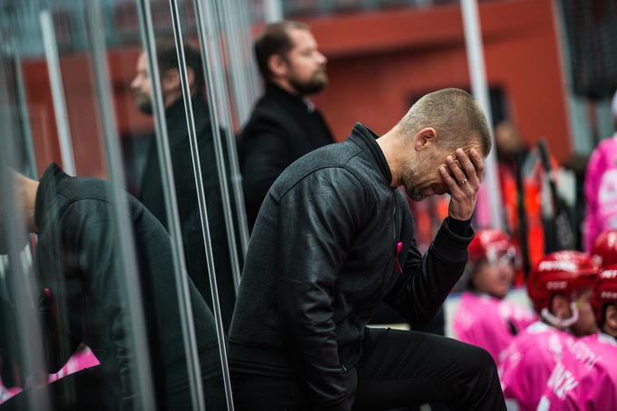 Varovanci Mitje Šivica so v torek spet izgubili po preobratu v izdihljajih srečanja in dragocene točke podarili Salzburgu. "To je bil najtežji poraz sezone," meni Pogačar. | Foto: Peter Podobnik/Sportida