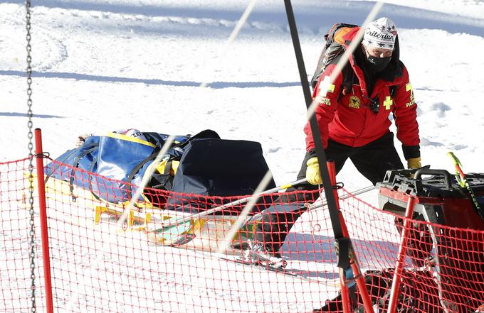 Nicole Schmidhofer je prizorišče prvega smuka sezone zapustila v akiju. | Foto: Reuters