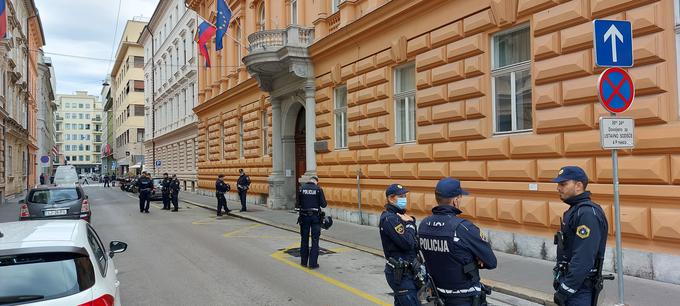 Protest pred ustavnim sodiščem | Foto: Bojan Puhek