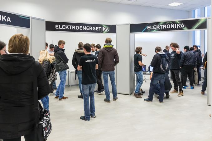 Na Fakulteti za elektrotehniko Univerze v Ljubljani so pripravili predstavitve študijskih programov in zanimiv spremljevalni program. Poleg predstavitev študijskih programov Elektrotehnika (UN), Aplikativna elektrotehnika (VS) in Multimedija, bodo obiskovalci v  avli fakultete na stojnicah spoznali katedre in laboratorije, raziskovalne projekte, študentske aktivnosti ter zanimive eksponate. | Foto: Fakulteta za elektrotehniko Univerze v Ljubljani