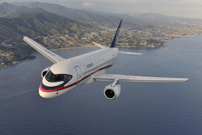 Suhoj superjet 100 | Foto: Thomas Hilmes/Wikimedia Commons