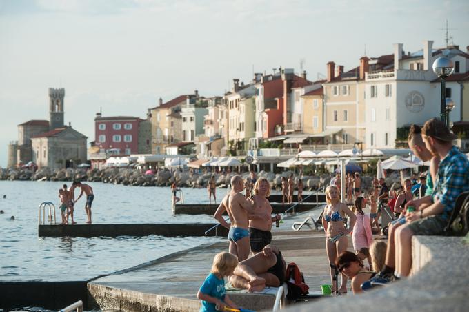 Ljubiteljem morskih užitkov predlagajo, naj se iz Pulja raje odpravijo v Piran. | Foto: Bor Slana