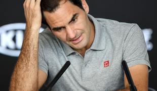 Roger Federer moral na kirurško mizo