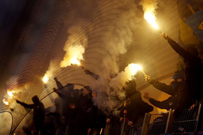 Navijači Saarbrückna imajo opravka s sanjsko sezono v pokalnem tekmovanju. | Foto: Reuters