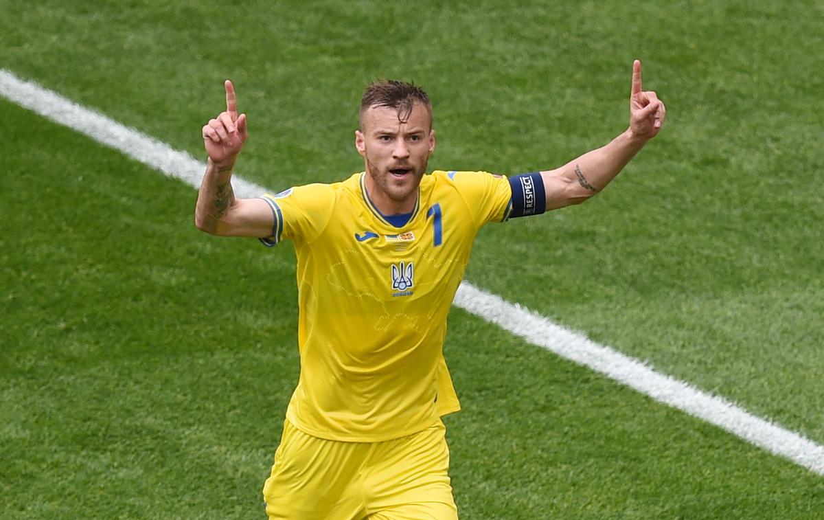 Andrej Jarmolenko | Jarmolenko je najprej zablestel proti Severni Makedoniji, nato pa še na novinarski konferenci. | Foto Guliverimage