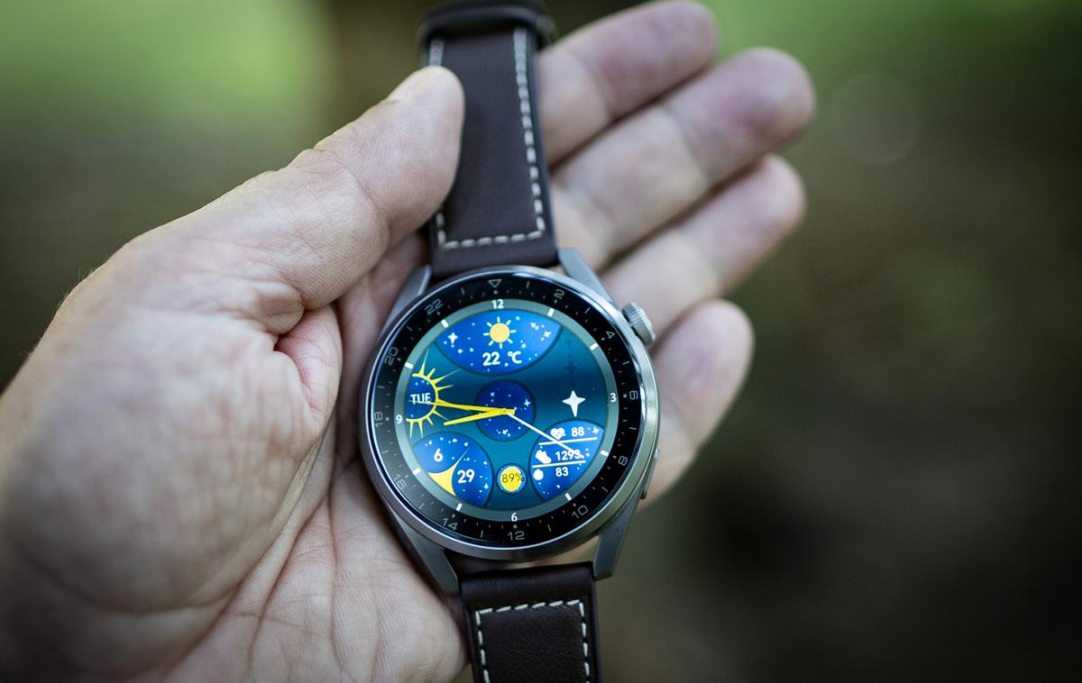 Huawei Watch 3 Pro | Huawei Watch 3 Pro je nedvomno najzmogljivejša pametna ura tega proizvajalca, temu primerna pa je tudi cena. | Foto Ana Kovač