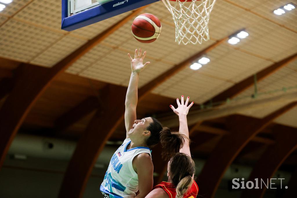 Slovenija : Črna Gora (ženska košarka, priprave na EuroBasket)