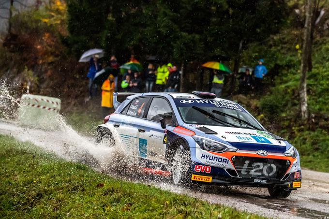 Tomaž Kaučič in Matjaž Korošak (hyundai i20 R5) sta kljub dolgi odsotnosti v Idriji zmagala. Če bosta prek zime zbrala dovolj denarja, ju mika celotna sezona s takim dirkalnikom. | Foto: WRC Croatia