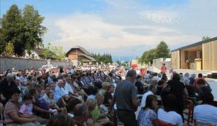 Stres na Brezjah izpostavil družino kot posebno vrednoto (FOTO)