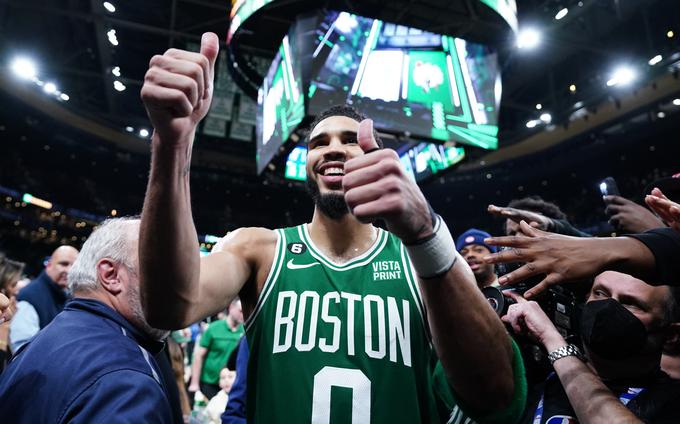 Jayson Tatum ni še nikoli v karieri na eni tekmi zbral 19 skokov. Vse do zadnjega srečanja z Golden Statom. | Foto: Reuters