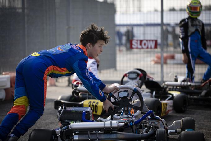 Kariera v kartingu zahteva popolno predanost, podporo pokroviteljev in tudi uradnih moštev. Stroški so vrtoglavi, tudi dostop do ustreznih materialov ni samoumeven.  | Foto: Mario Perucca