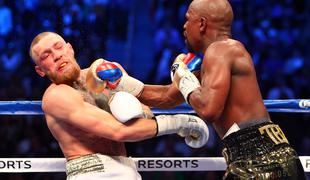 Odmevi: Mayweather razkril skrivnost, McGregor pokazal svojega #video #foto