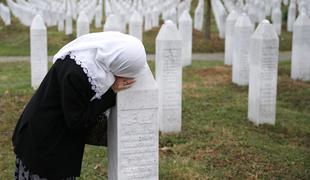 Ob 28. obletnici genocida v Srebrenici pokop 30 žrtev