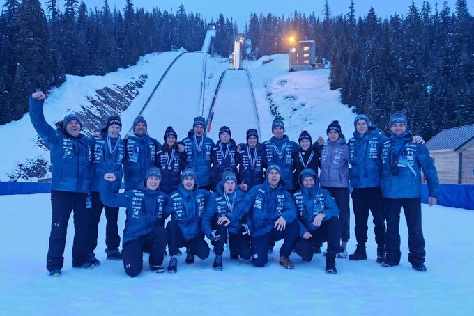 Veselje v slovenskem skakalnem taboru | Foto: SloSki