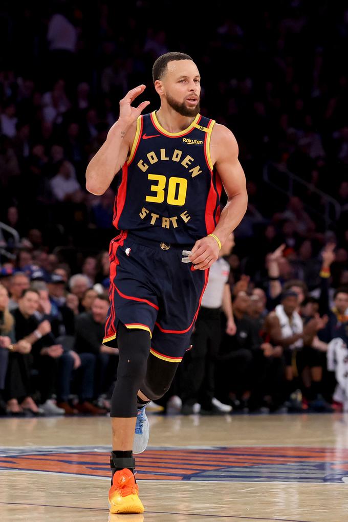 Stephen Curry je na 13 gostovanjih v dvorani Madison Square Garden izgubil le enkrat. | Foto: Reuters