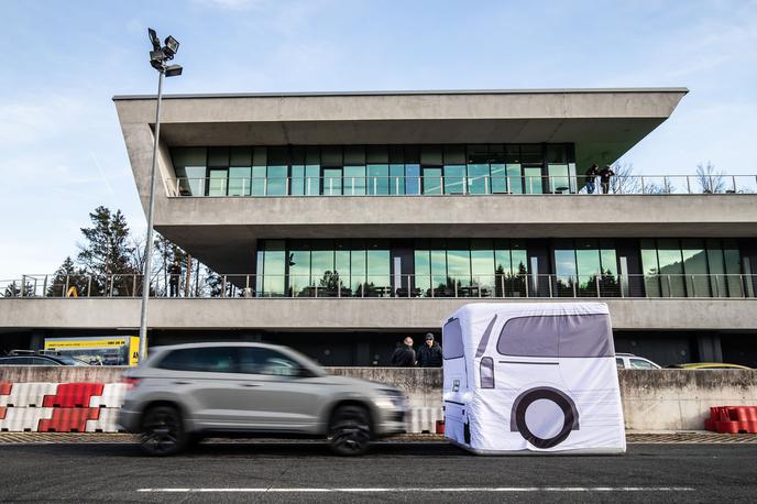 Slovenski avto leta Vransko | Danes je v novih vozilih že široko zastopan sistem AEB, ki je pogoj za pet varnostnih zvezdic pri testiranjih Euro NCAP. | Foto Uroš Modlic