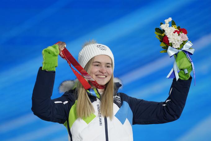 Nika Križnar se veseli bronastega odličja. | Foto: Guliverimage/Vladimir Fedorenko