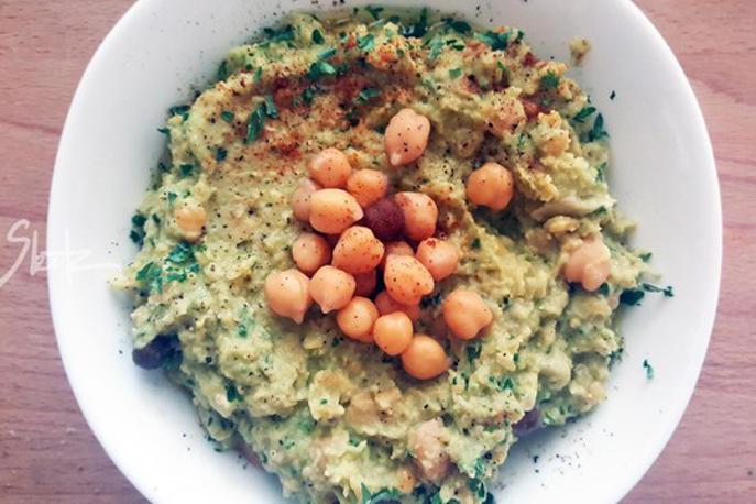 Guacamole in humus