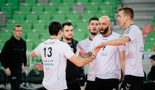 ACH Volley po porazu le še točko pred Kamnikom