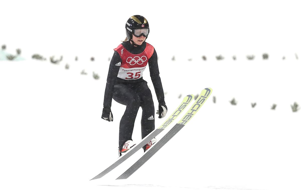 Maren Lundby | Maren Lundby je prepričana, da trenutni sistem v skokih ni dober. | Foto Getty Images