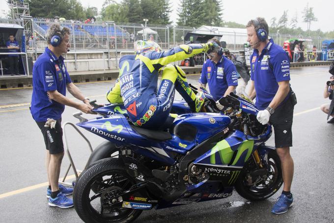 Rossi je v skupnem seštevku na četrtem mestu. Za vodilnima Marcom Marquezom in Andreo Doviziosom zaostaja 44 točk. | Foto: Guliverimage/Getty Images