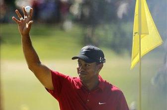 Tiger Woods se je prijavil na še dva turnirja