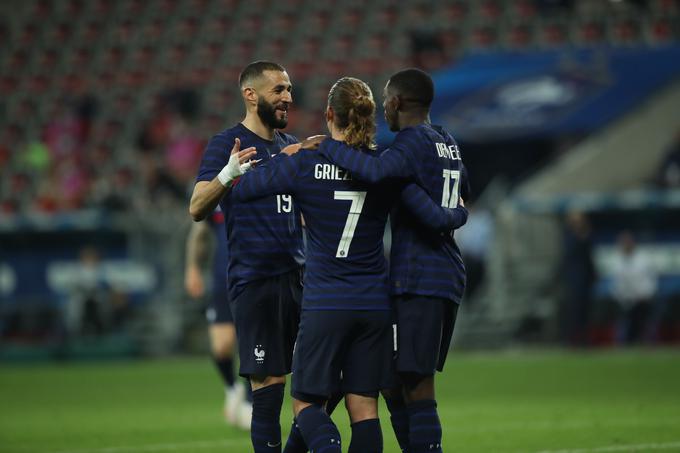 Karim Benzema, Antoine Griezmann in Ousmane Dembele se odlično poznajo iz španskega prvenstva. Tokrat so prvič združili moči skupaj v državnem dresu. | Foto: Guliverimage/Vladimir Fedorenko