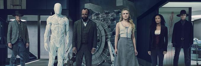 V futurističnem svetu Westworld se skupina robotov osamosvoji in skrene s skrbno pripravljenih scenarijev svojih stvarnikov, to pa prinese skrb zbujajoče vzorce nesprejemljivega vedenja. Temačna odisejade o zori umetne inteligence, kjer se razvija greh. • Obe sezoni serije sta na voljo na HBO OD/GO.

 | Foto: 