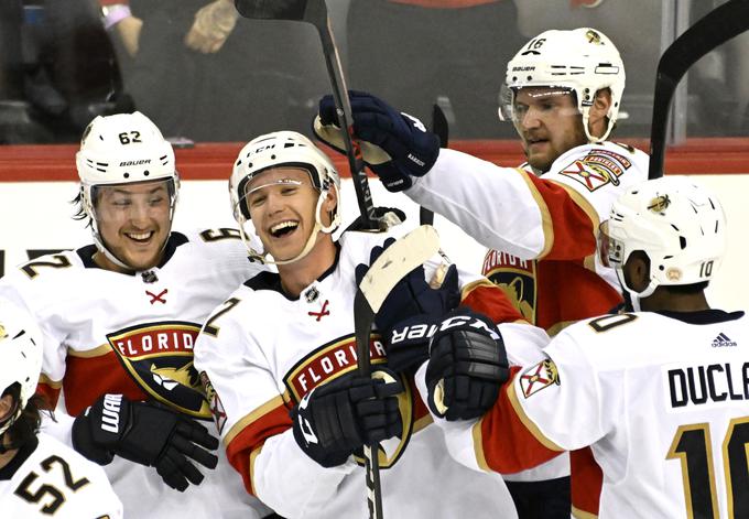 Člani Florida Panthers so pred zadnjo tretjino pri NY Devils zaostajali z 2:6, na koncu pa slavili po podaljšku. | Foto: Guliverimage/Vladimir Fedorenko