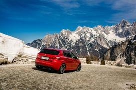 Peugeot 308 GTi - fotogalerija testnega vozila