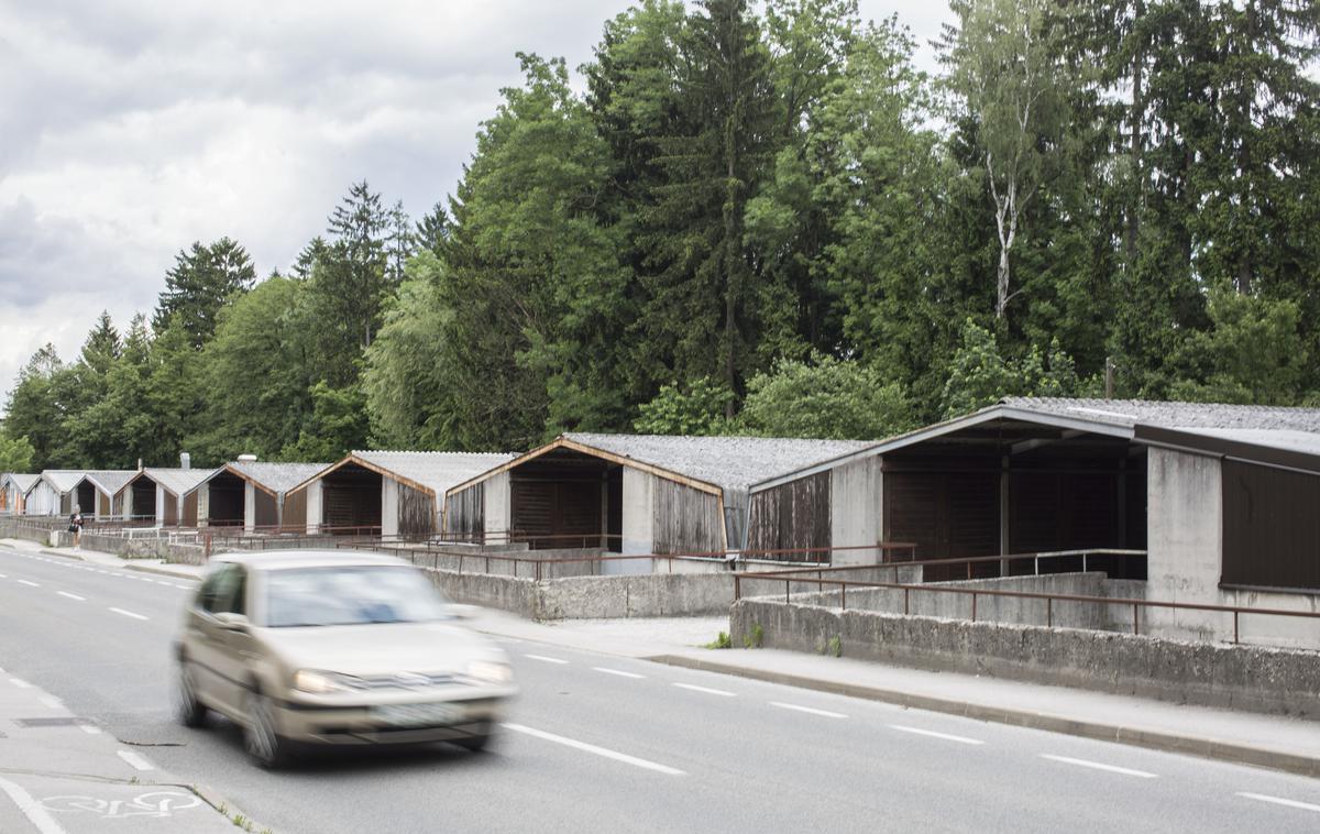 Garaže na Jamovi cesti | Foto Matej Leskovšek