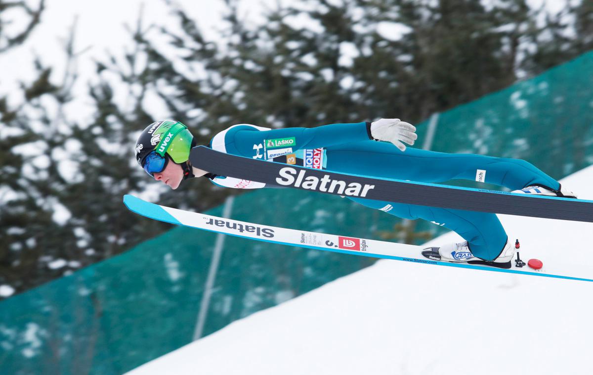 Domen Prevc | Domen Prevc je v Vikersundu poletel do pete zmage v karieri.  | Foto Reuters