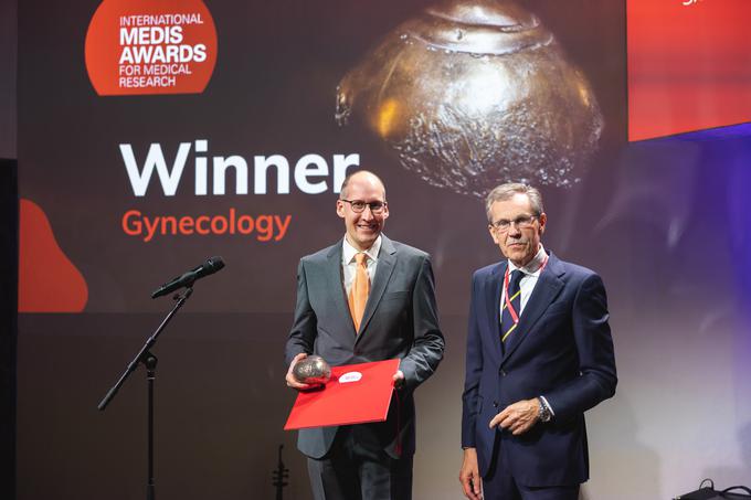 Vid Janša, dr. med (levo) in prof. dr. István Sziller, član mednarodne strokovne komisije. | Foto: International Medis Awards