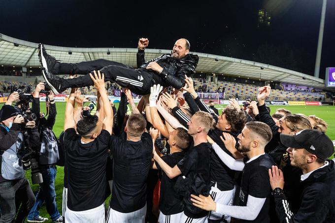 Ante Šimundža je po nepozabni zmagi nad Mariborom (3:1) v zadnjem krogu prvenstva Muro popeljal do krstne državne lovorike. | Foto: Blaž Weindorfer/Sportida