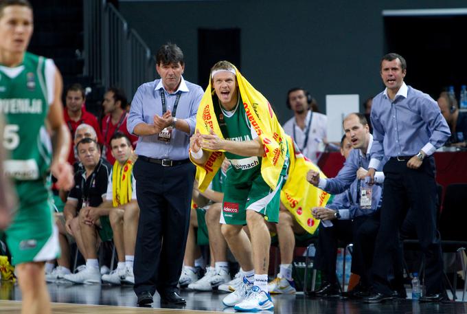 Memi Bečirović ga je sprva vpoklical v reprezentanco mladih, priložnost pa mu je dal tudi v članski reprezentanci na svetovnem prvenstvu leta 2010 v Turčiji. | Foto: Vid Ponikvar