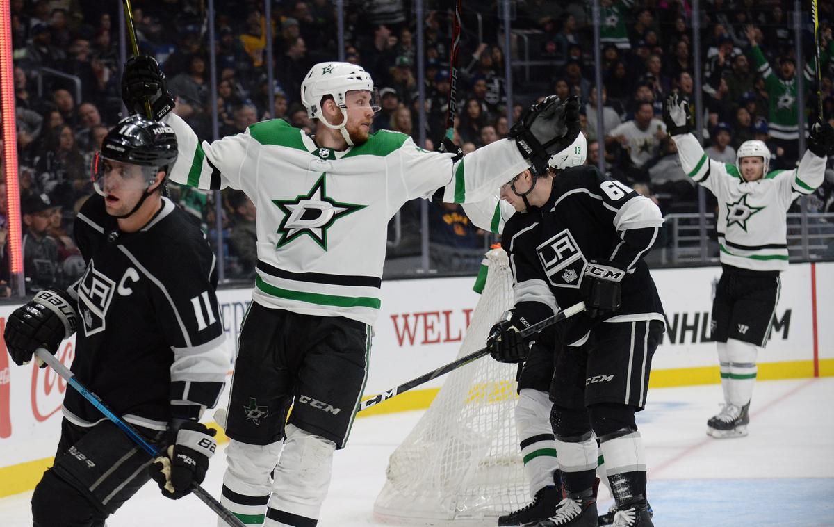 Los Angeles Kings Dallas Stars | Anže Kopitar je proti Dallasu dosegel dva gola, a led že desetič zapored zapustil poražen. | Foto Reuters