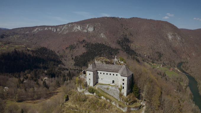 Grad Kostel doživlja renesanso - poteka prenova drugega največjega grajskega kompleksa pri nas.
 | Foto: 