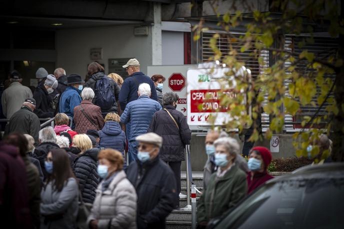 Cepljenje in testiranje | Foto Ana Kovač