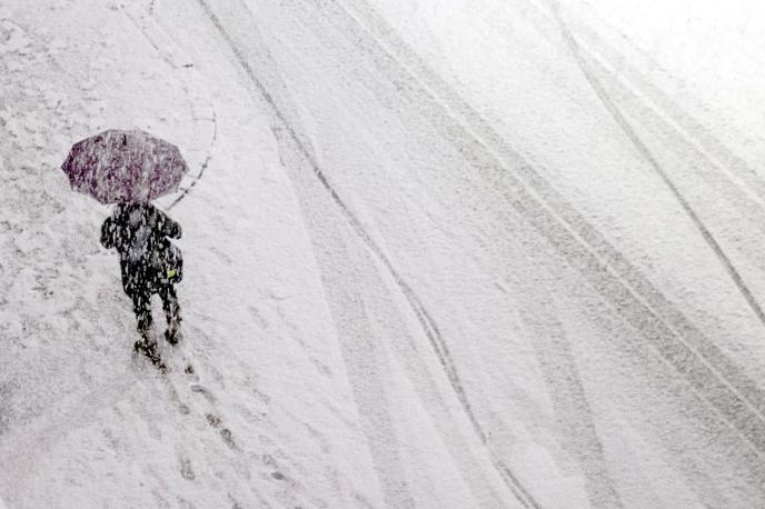 Sneg | Tudi v sredo so mogoče snežne plohe. | Foto Ana Kovač