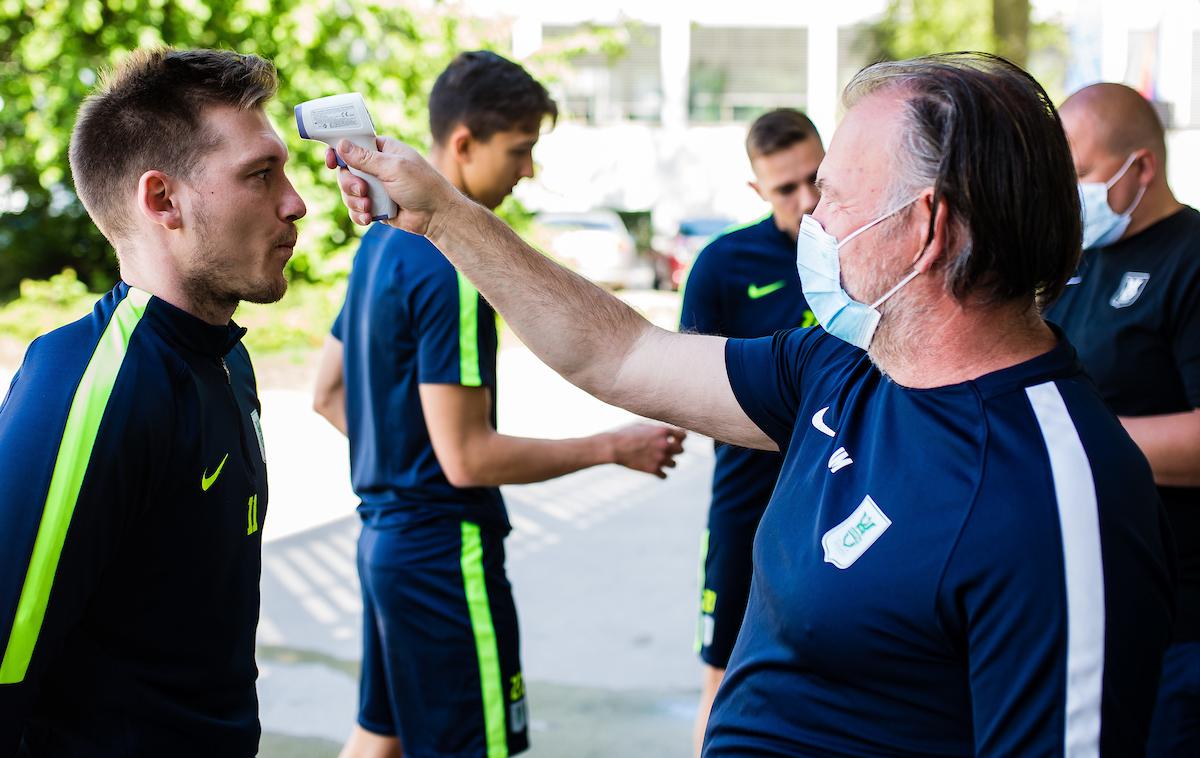 NK Olimpija trening | NZS sporočila, da so pred nadaljevanjem zdravi vsi člani slovenskih prvoligašev. | Foto Grega Valančič / Sportida