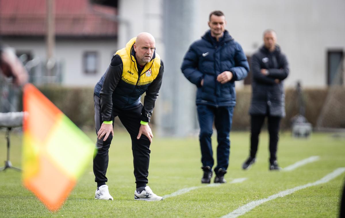 Aluminij Bravo | Četa Roberta Pevnika je za konec 32. kroga gostila Celje in izgubila z 0:6. | Foto Blaž Weindorfer/Sportida